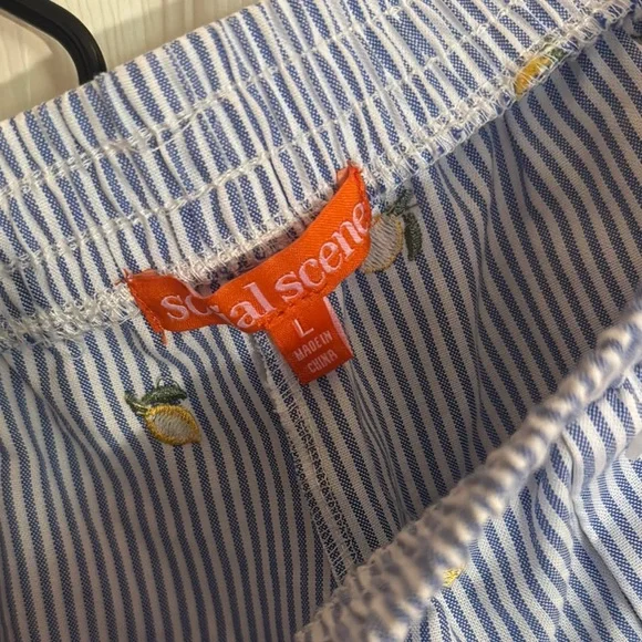 White Graphic Tee and Striped Shorts Set - Picture 5 of 8